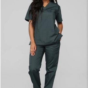 Scrub set